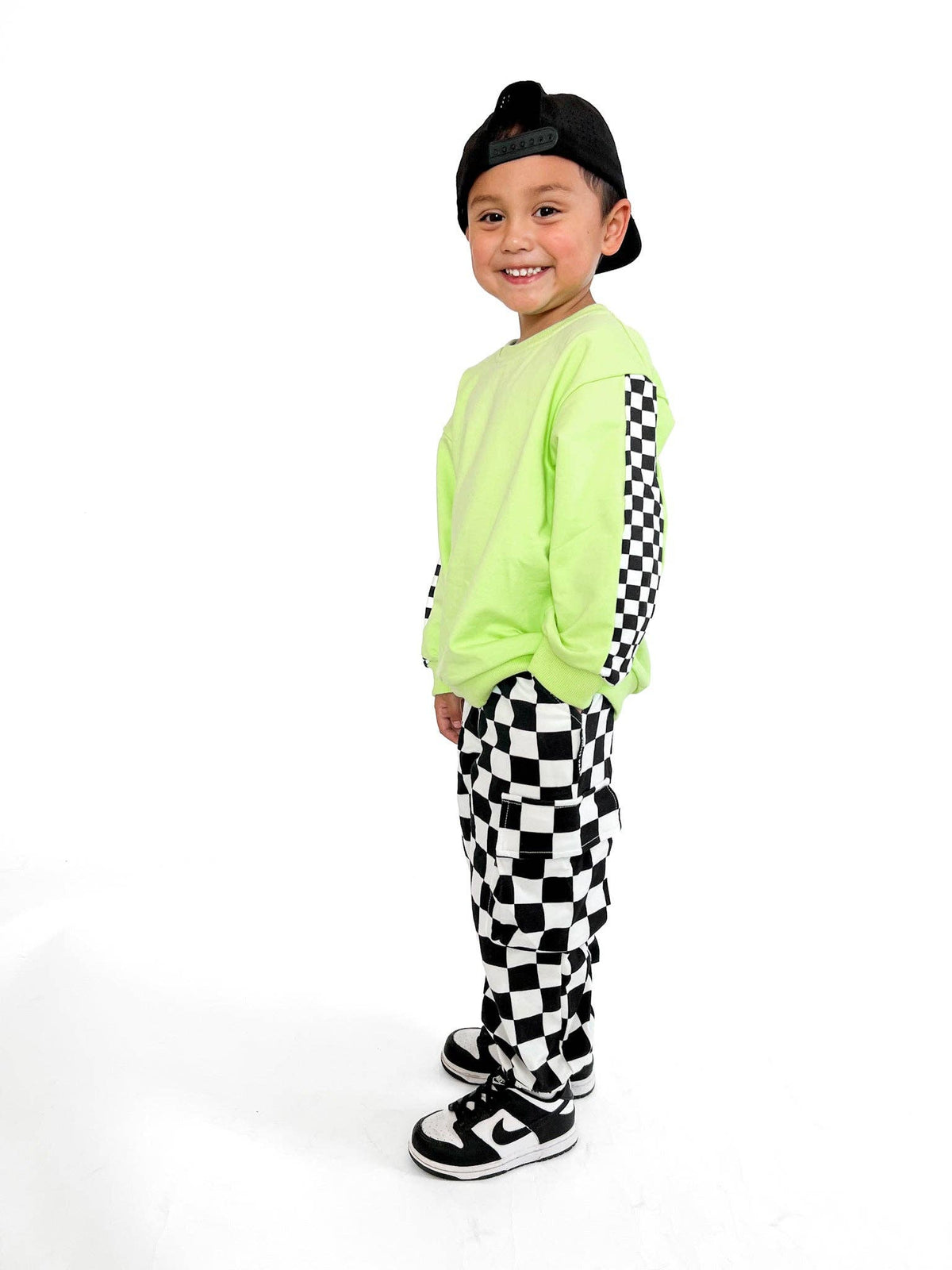 BLACK & WHITE CHECKERED • CARGO SWEATPANTS: 12/18m
