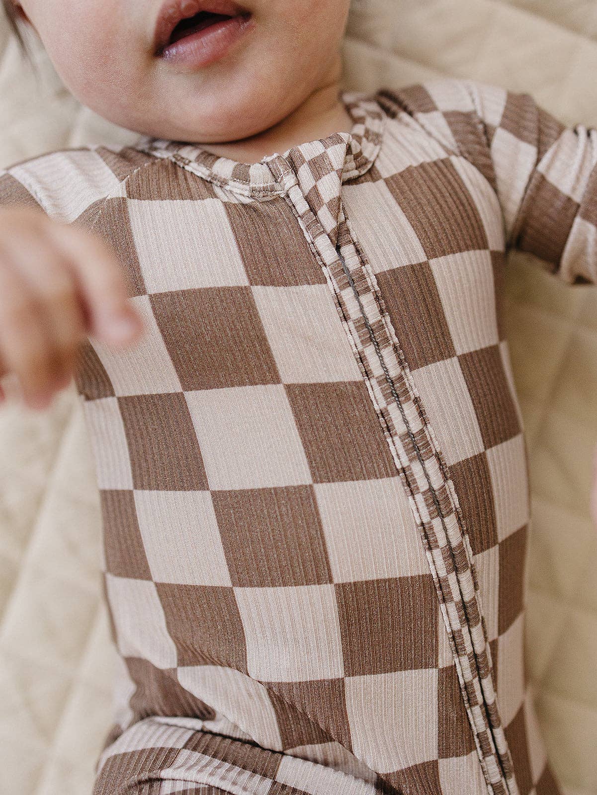 Ribbed Bamboo Zip Romper | Latte Checkered: 3-6M