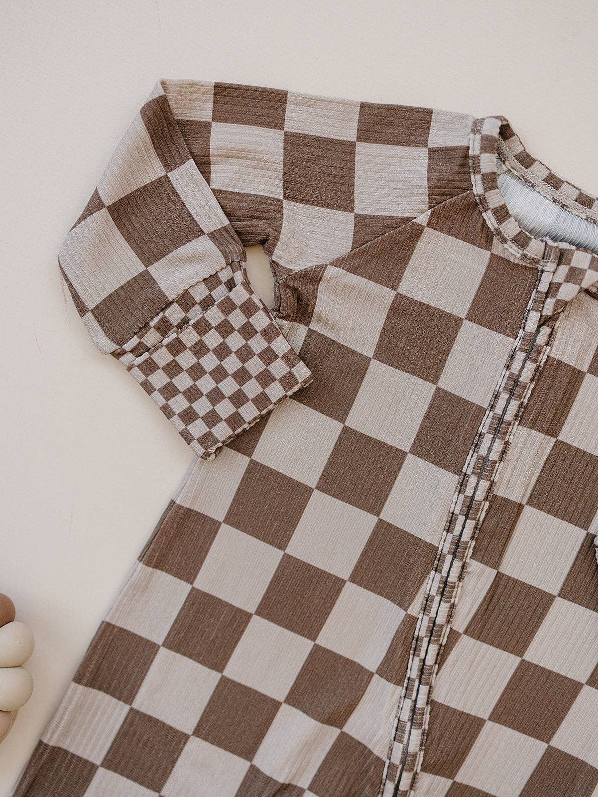 Ribbed Bamboo Zip Romper | Latte Checkered: 3-6M