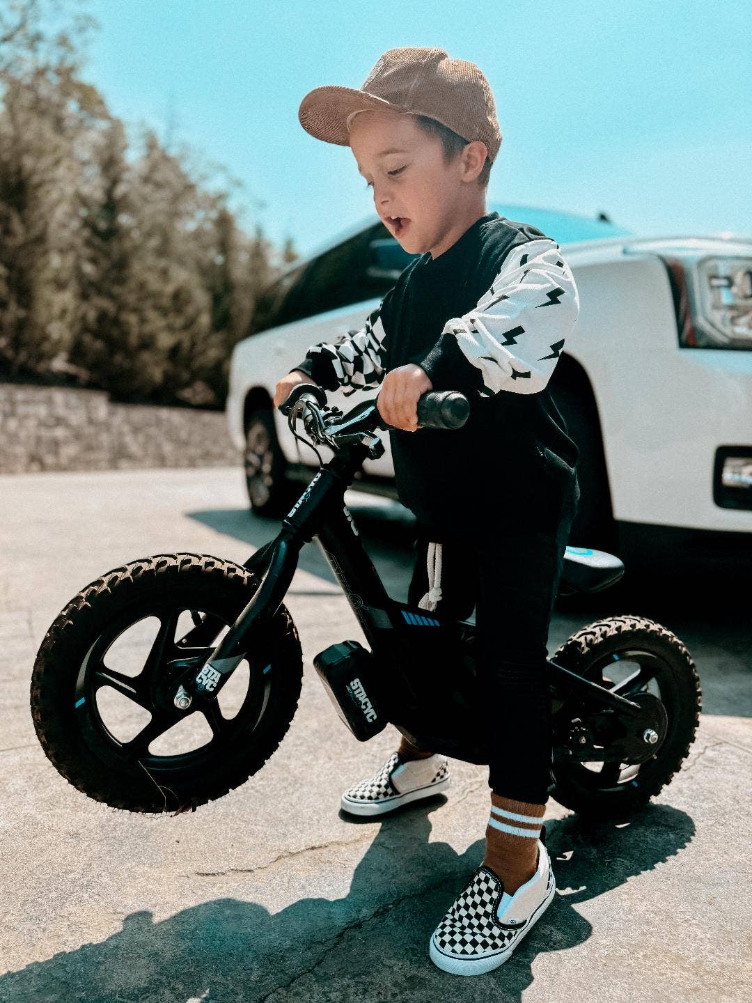 RAD • CREWNECK • CHECKERED + BOLTS: 12/18m